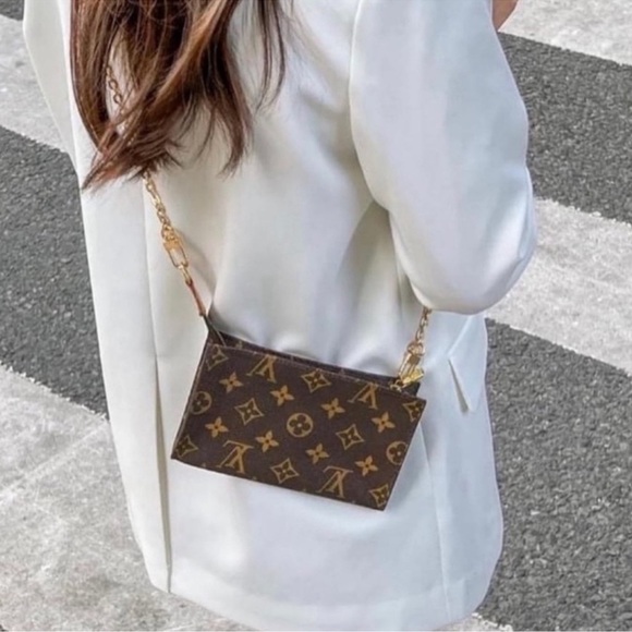 Authentic Louis Vuitton monogram accessory pouch VI0968 (D5021) - Picture 1 of 16